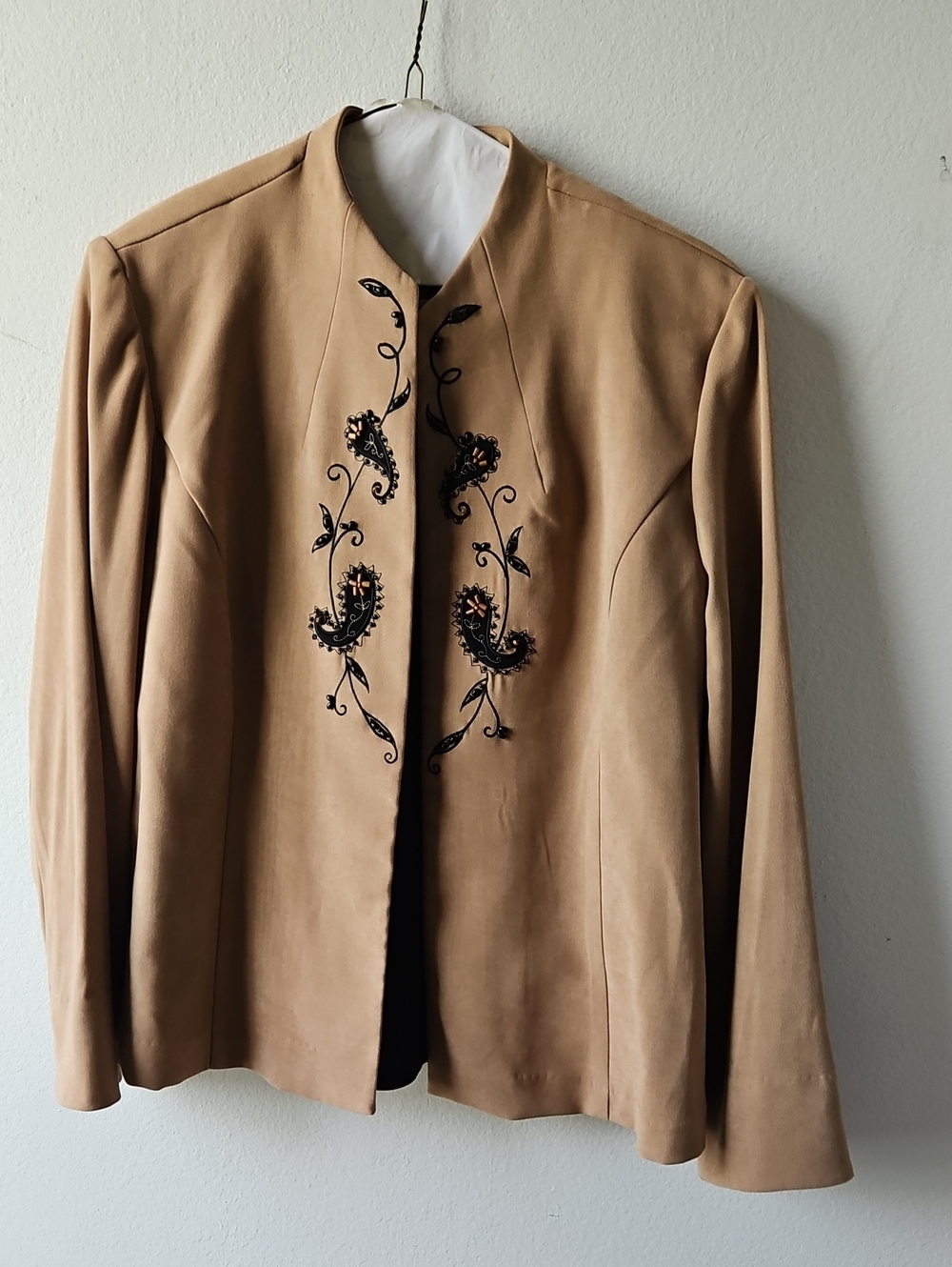 Studio I Tan Blazer with Black Embroidered Detail And Matching Tank Sz. 16